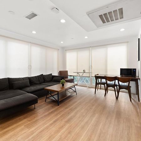 Charming Urban Retreat Near Usc In La- Private Room With Share Living Room With Kitchen Los Angeles Exteriör bild