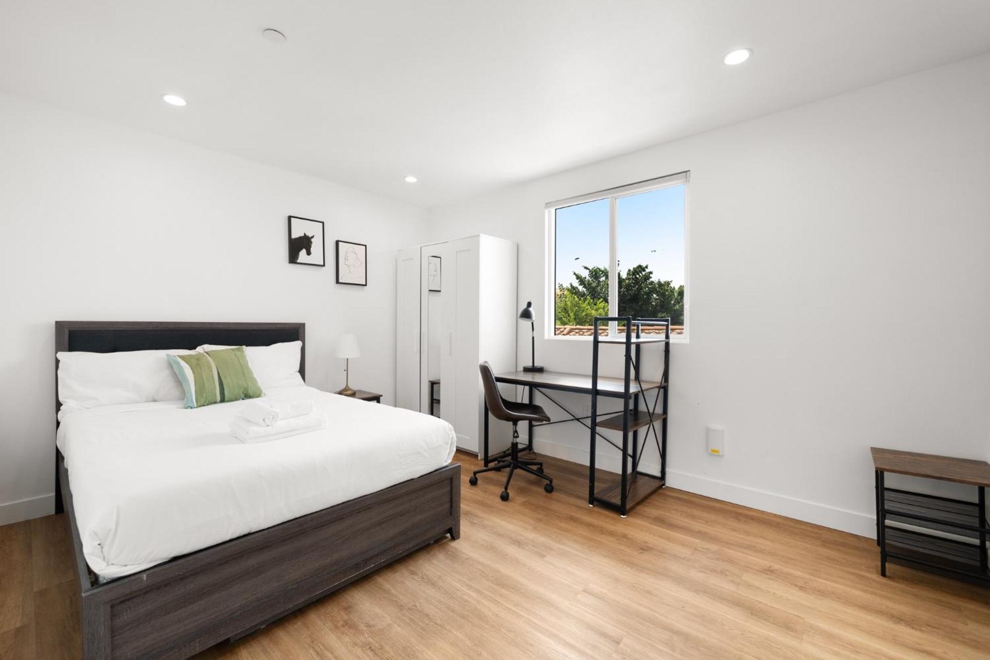 Charming Urban Retreat Near Usc In La- Private Room With Share Living Room With Kitchen Los Angeles Exteriör bild