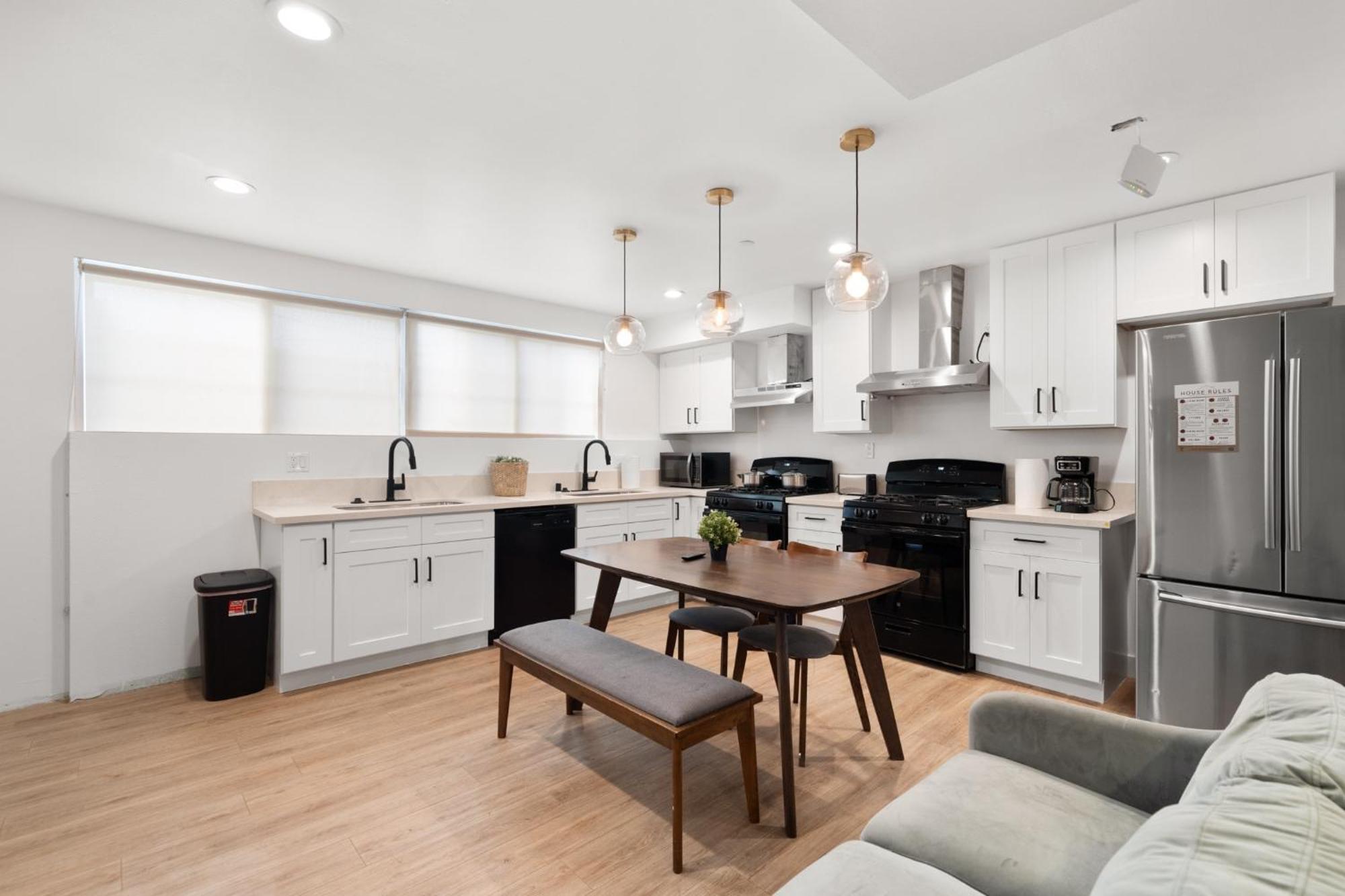 Charming Urban Retreat Near Usc In La- Private Room With Share Living Room With Kitchen Los Angeles Exteriör bild
