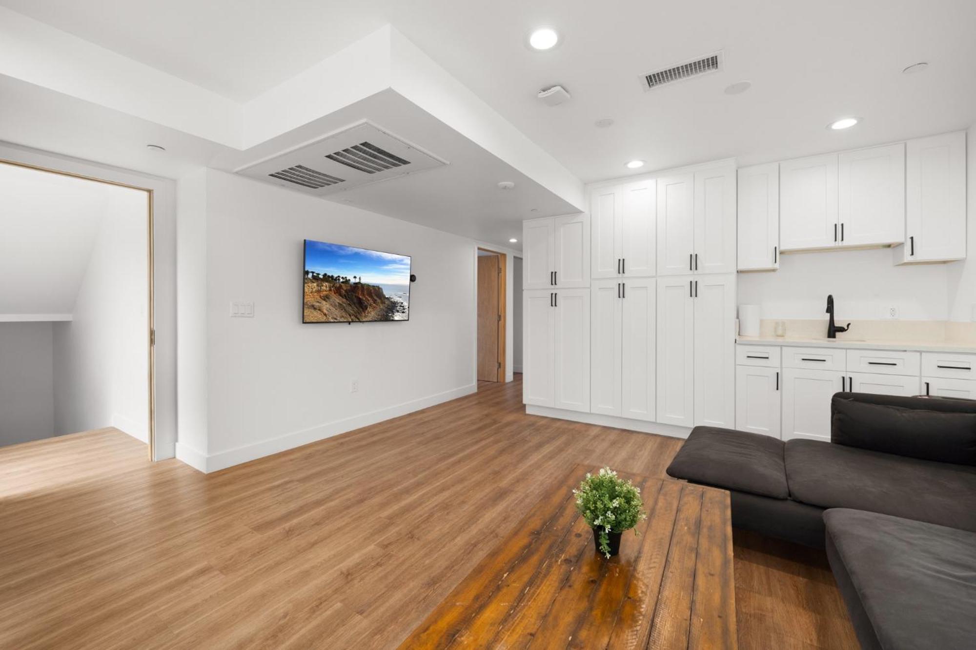 Charming Urban Retreat Near Usc In La- Private Room With Share Living Room With Kitchen Los Angeles Exteriör bild